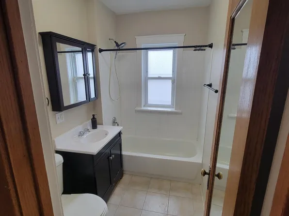 122 N Taylor Ave APT 1S, Oak Park, IL 60302