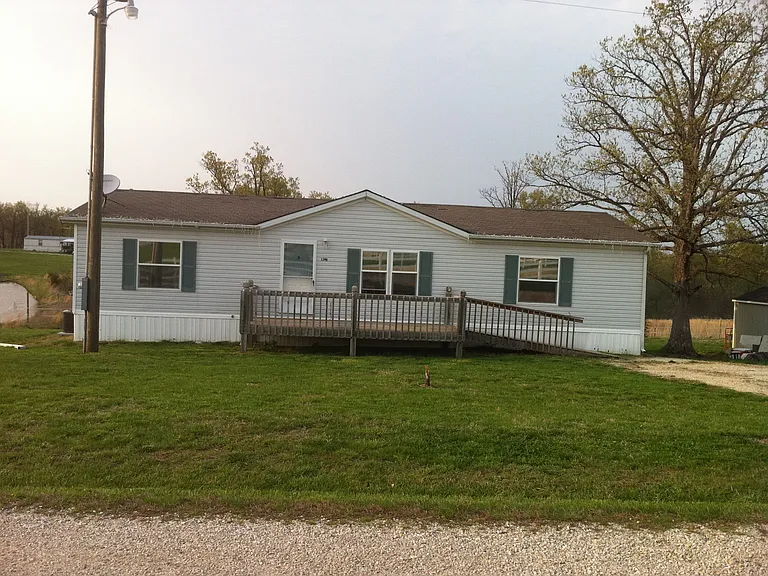 1398 Franklin Dr — Photo 1