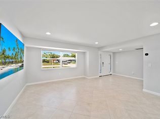 1638 N Hermitage Rd, Fort Myers, FL 33919
