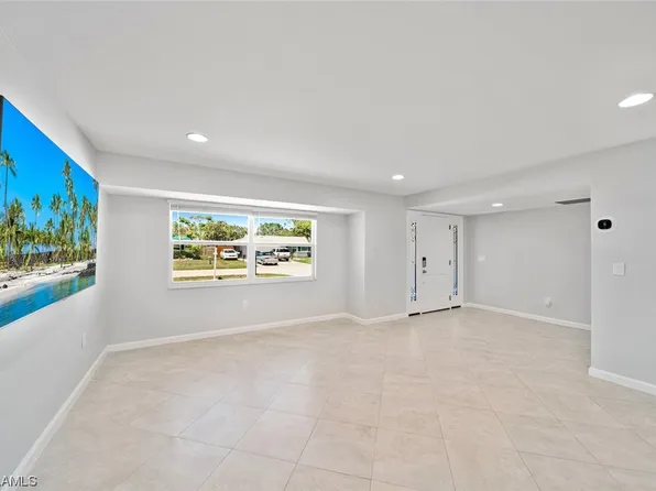 1638 N Hermitage Rd, Fort Myers, FL 33919