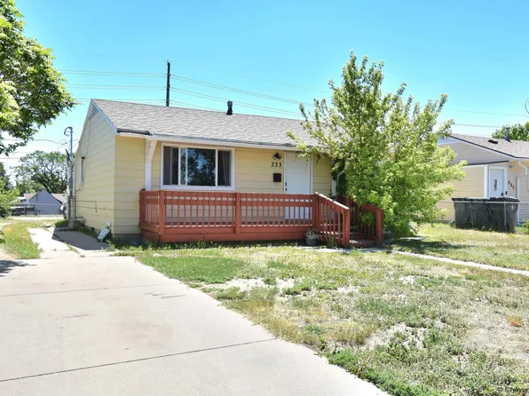 233 Hynds Ave, Cheyenne, WY 82007