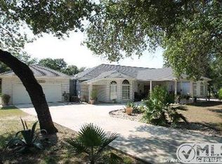 518 Springwood Ln, Adkins, TX 78101