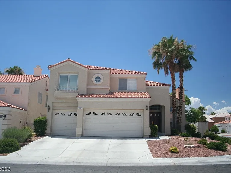 8441 Bay Point Dr — Photo 1