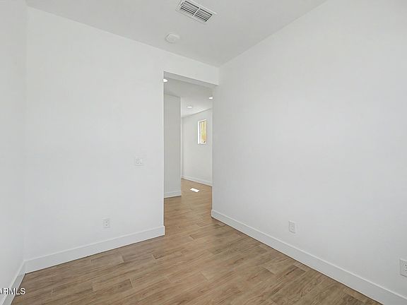 5th image of 21501 E TIMBERLINE Road