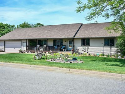 1429 Ridgewood Dr, Winona, MN, 55987