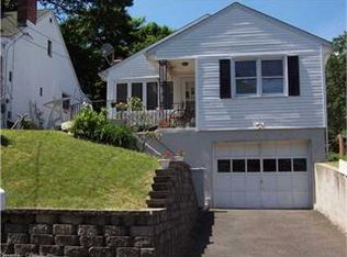12 Highview Ave, West Haven, CT 06516