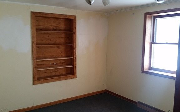 2nd image of 314 Fair Oaks Blvd