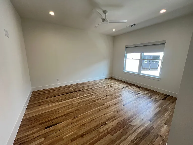 3303 Homer St — Photo 17