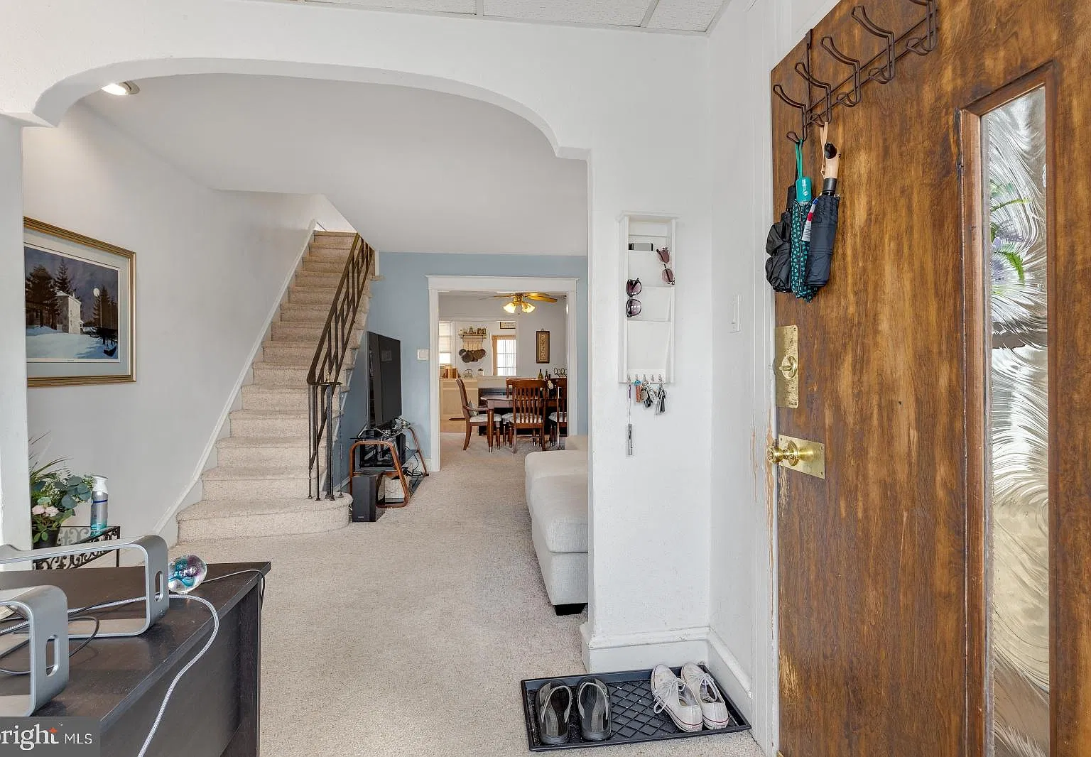 3 bed, 1.0 bath, $2,200 — Photo 2