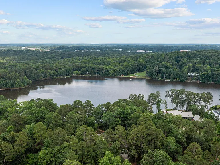 Aerial view of Eastwood Lake. At the far side is LFA Park; membership is included with your rent.