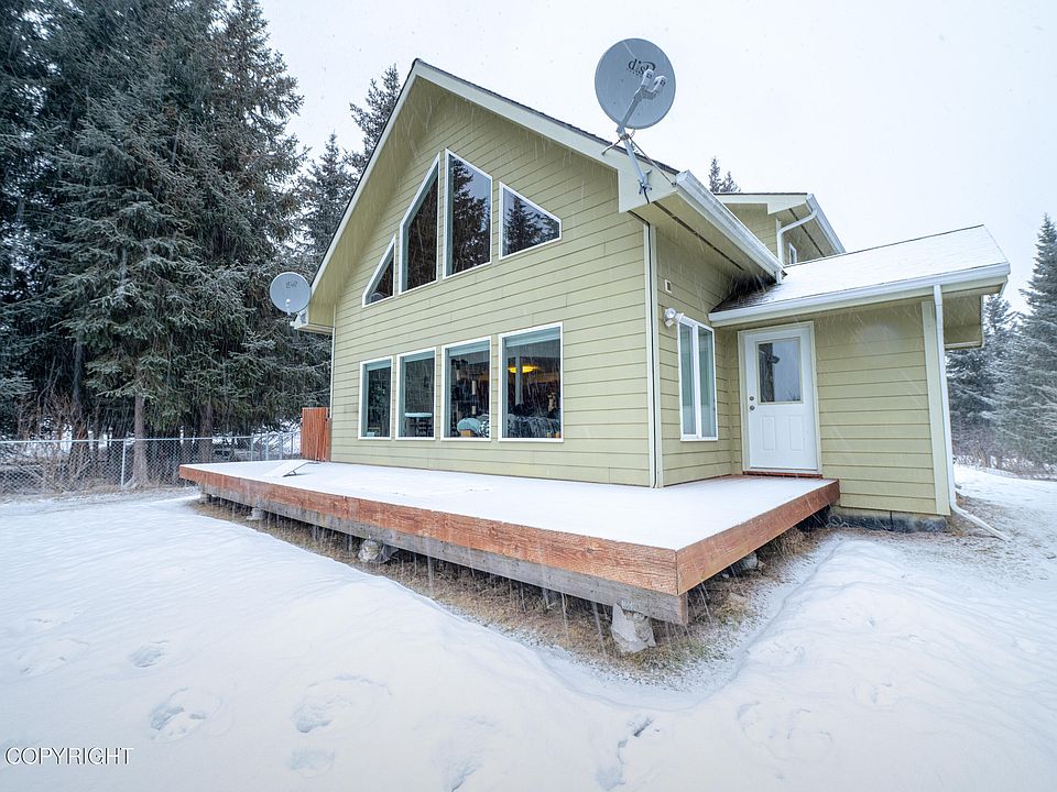 1st image of 109 Cozy Cove Dr