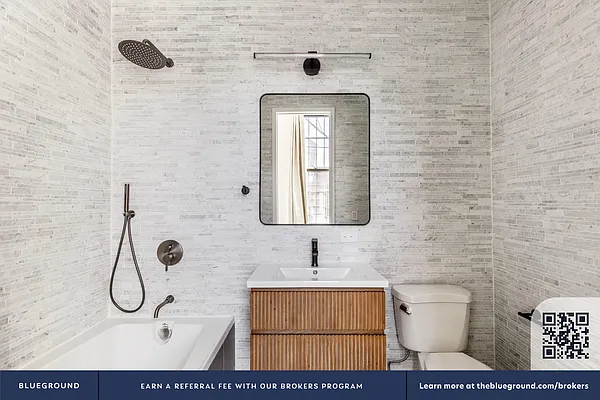 Rented by The Blueground | media 24