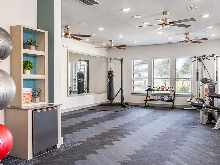 Enclave Falcon Pointe — Photo 34