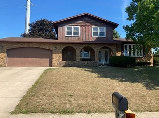 2933 Council Oak Dr, South Bend, IN 46628