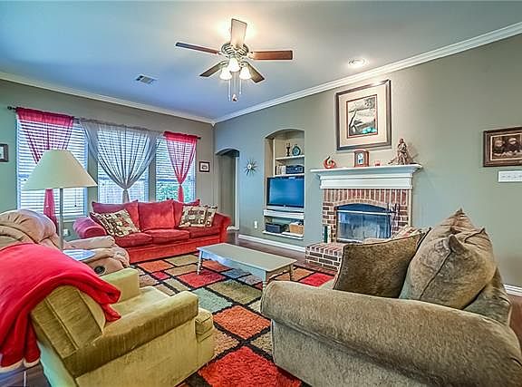 5th image of 113 Aspenwood Trl