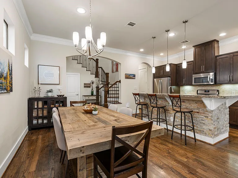 4205 Koehler St #B — Photo 8