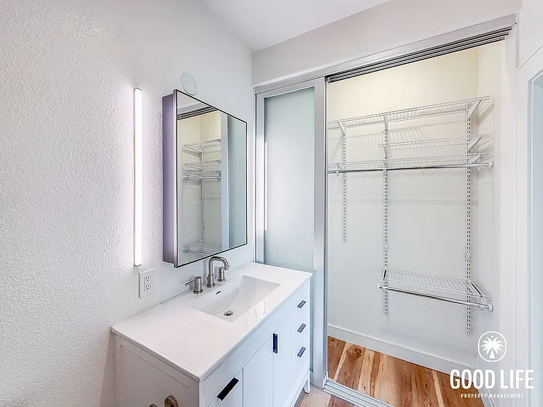 3521 Caminito El Rincon #302 — Photo 8