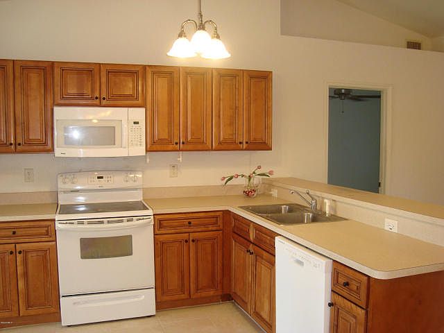 2nd image of 3196 Wessel Ave SE