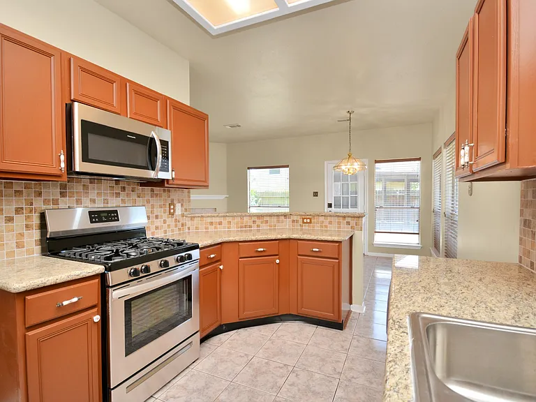 4123 Valedon Ln — Photo 13
