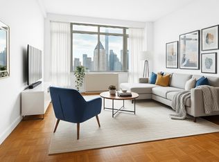 350 W 43rd St APT 35E, New York, NY 10036