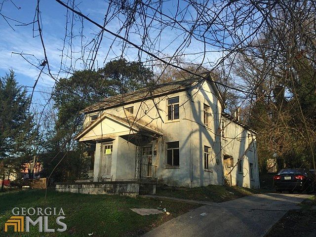 2nd image of 547 Oliver St NW