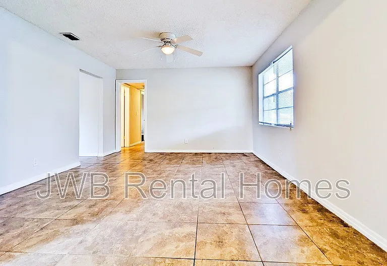 6553 Aires Rd — Photo 6