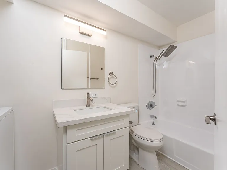 1717 Ala Wai Blvd #2402 — Photo 18