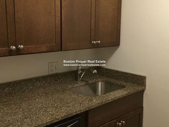 23 Cortes St. #9 Boston - Bay Village Unit Photo 4 (1)