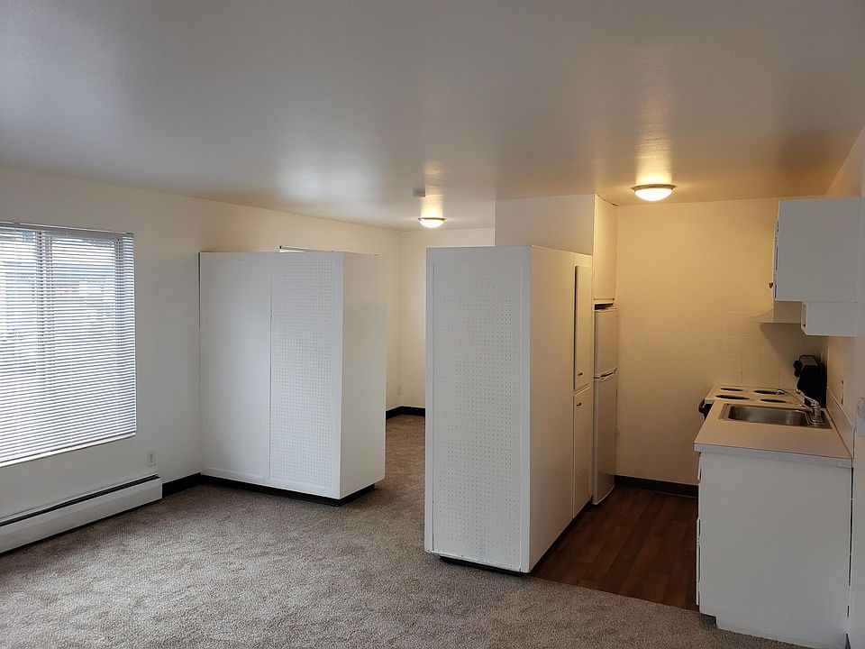 1st image of 5219 University Way NE #201