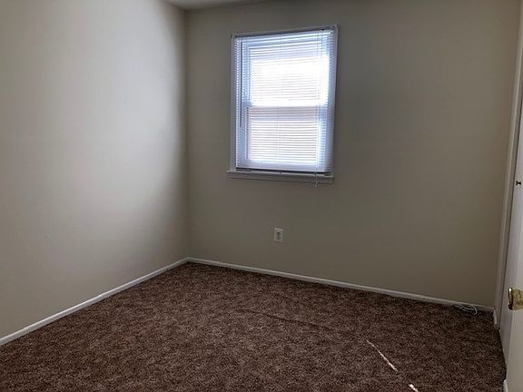 3rd image of 7833 Bradford St