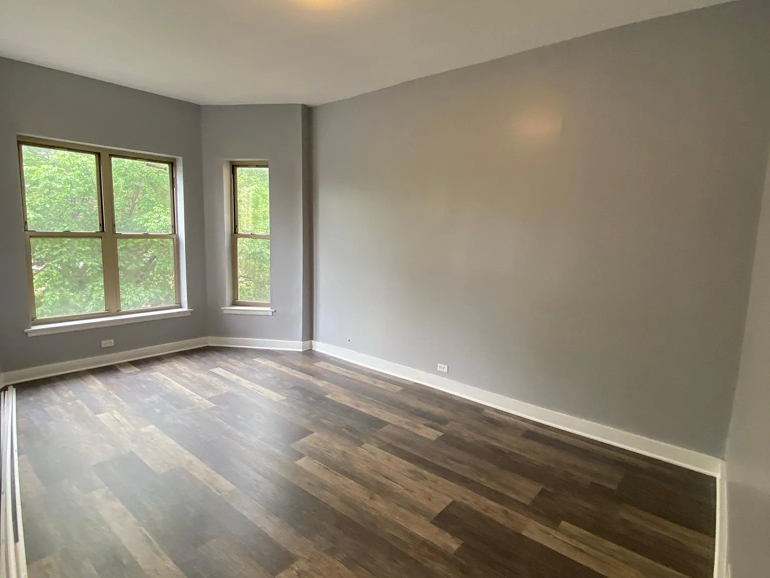 3 bed, 1400 sqft, $1,550 — Photo 2