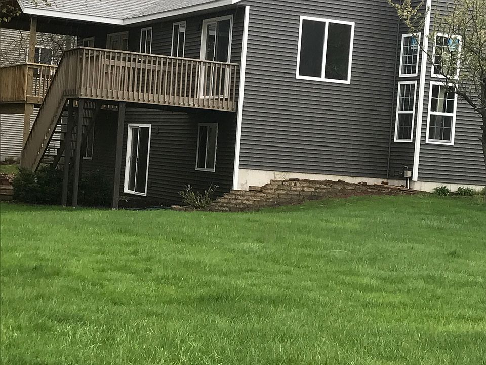 1st image of 160 Woodwind Dr