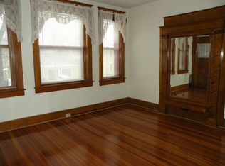 513 E Miller St APT 2, Springfield, IL 62702