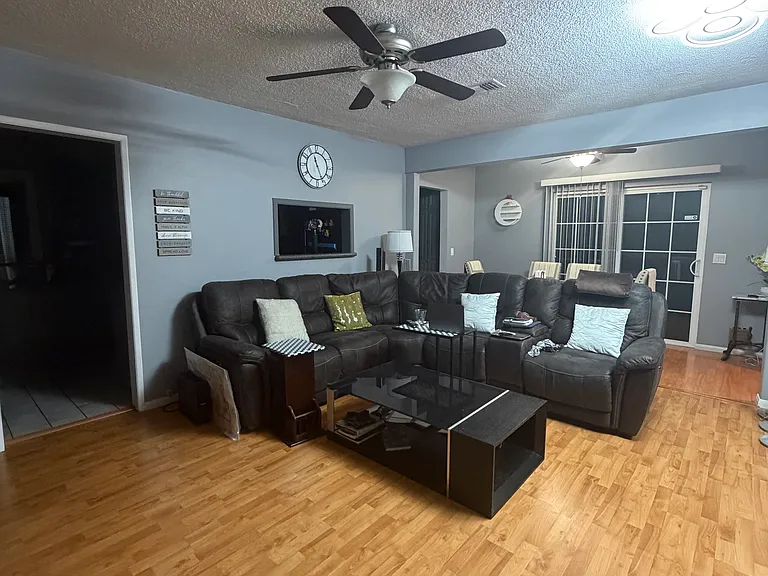 18601 Vincennes St #2 — Photo 12