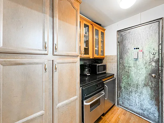 Rented by Keller Williams NYC | media 5