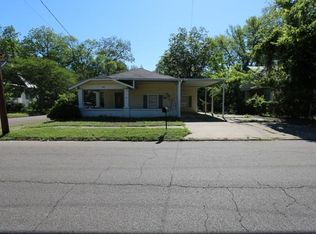 174 S Division St, West Point, MS 39773