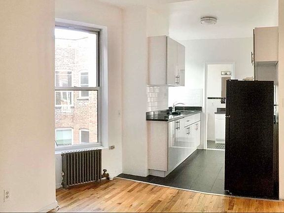 3rd image of 88 2nd Ave APT 9