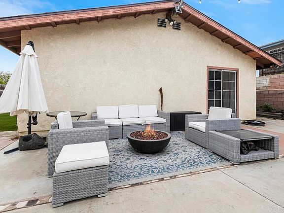 2nd image of 1009 Paraiso Ave