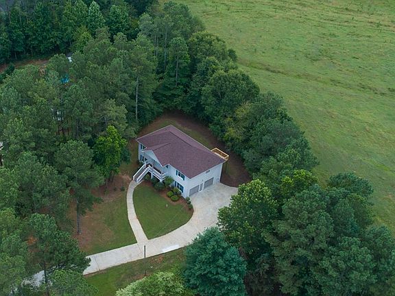 3rd image of 265 Eagles Nest Cir