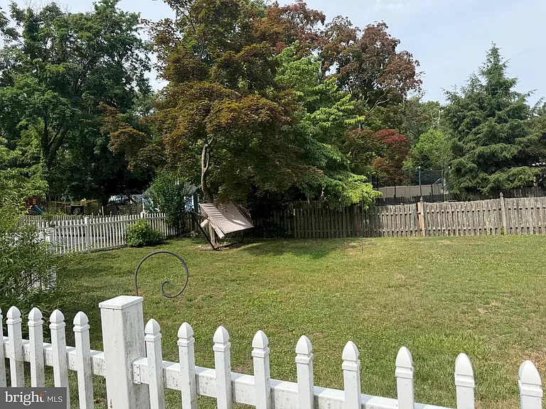 36 W Cedar Ave #B — Photo 17