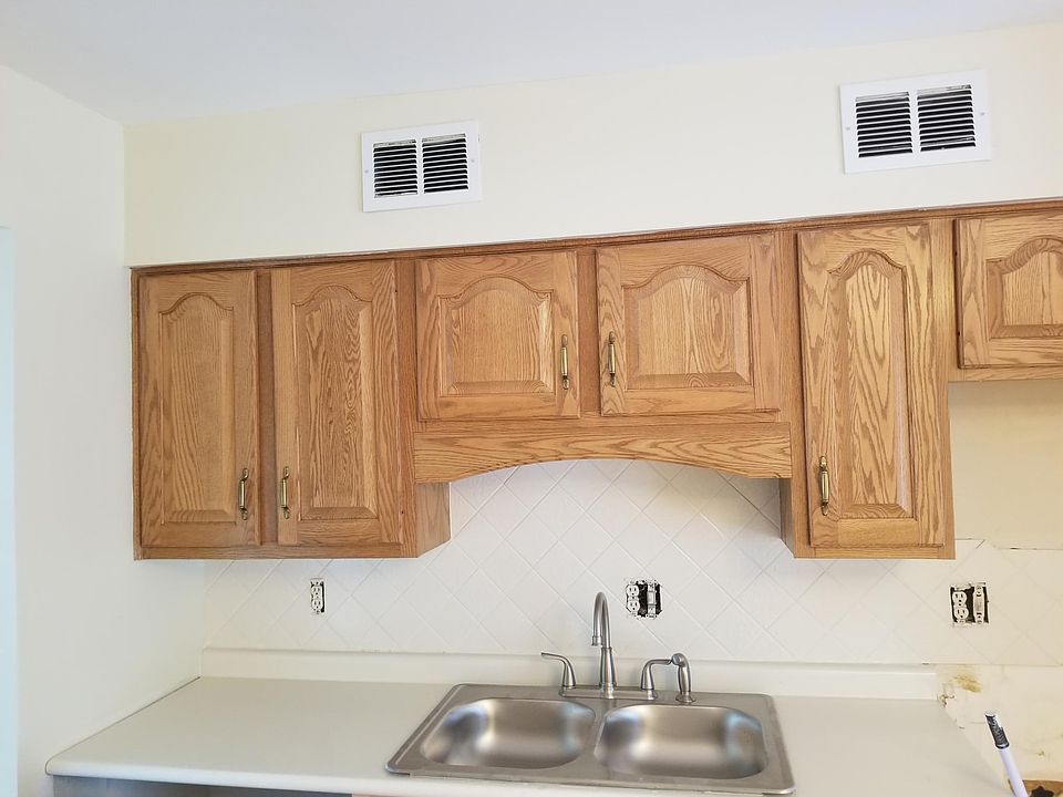 2nd image of 4611 Yuma Dr