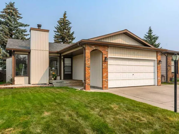 167 Deerpath Ct SE, Calgary, AB T2J 6K9