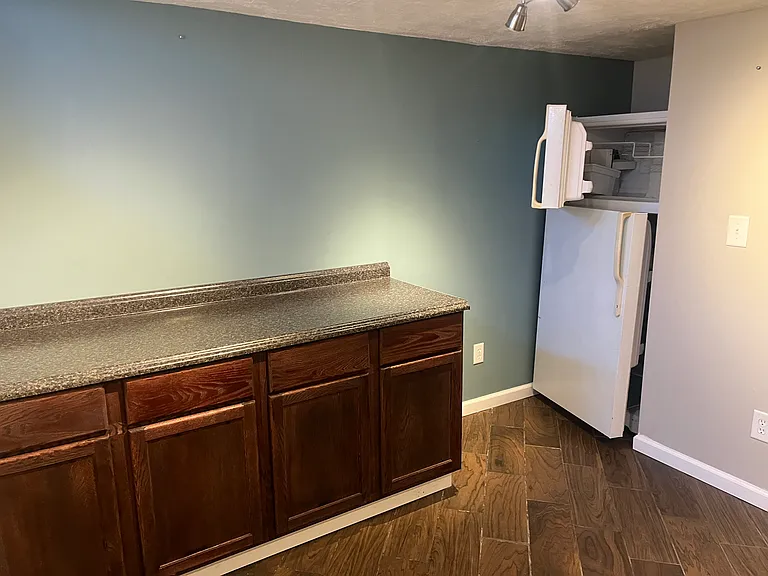 15859 Buckingham Ave — Photo 12