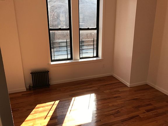 4th image of 660 W 180th St