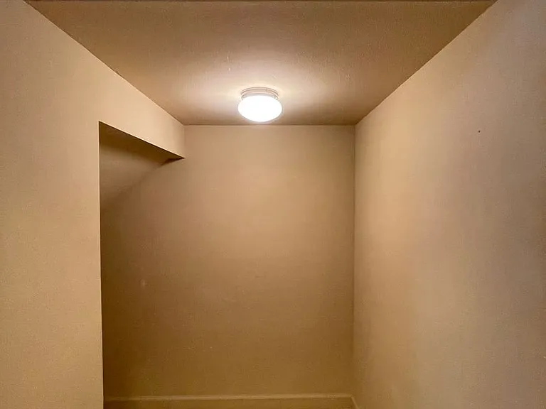 202 Eagle Lndg — Photo 10
