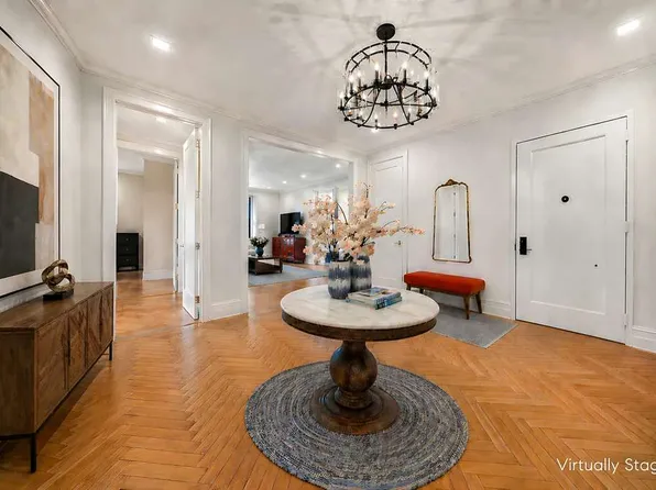 905 West End Avenue image 1 of 13