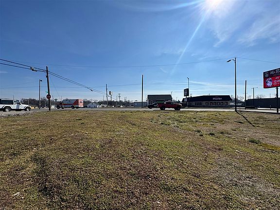 2nd image of 1401-1407 Us Highway 31 West Byp