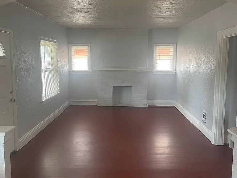 8229 Page Ave — Photo 11