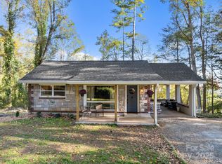 2312 Greater Druid Hills Blvd, Hendersonville, NC 28791