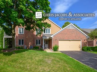 1530 Courtland Dr, Arlington Heights, IL 60004